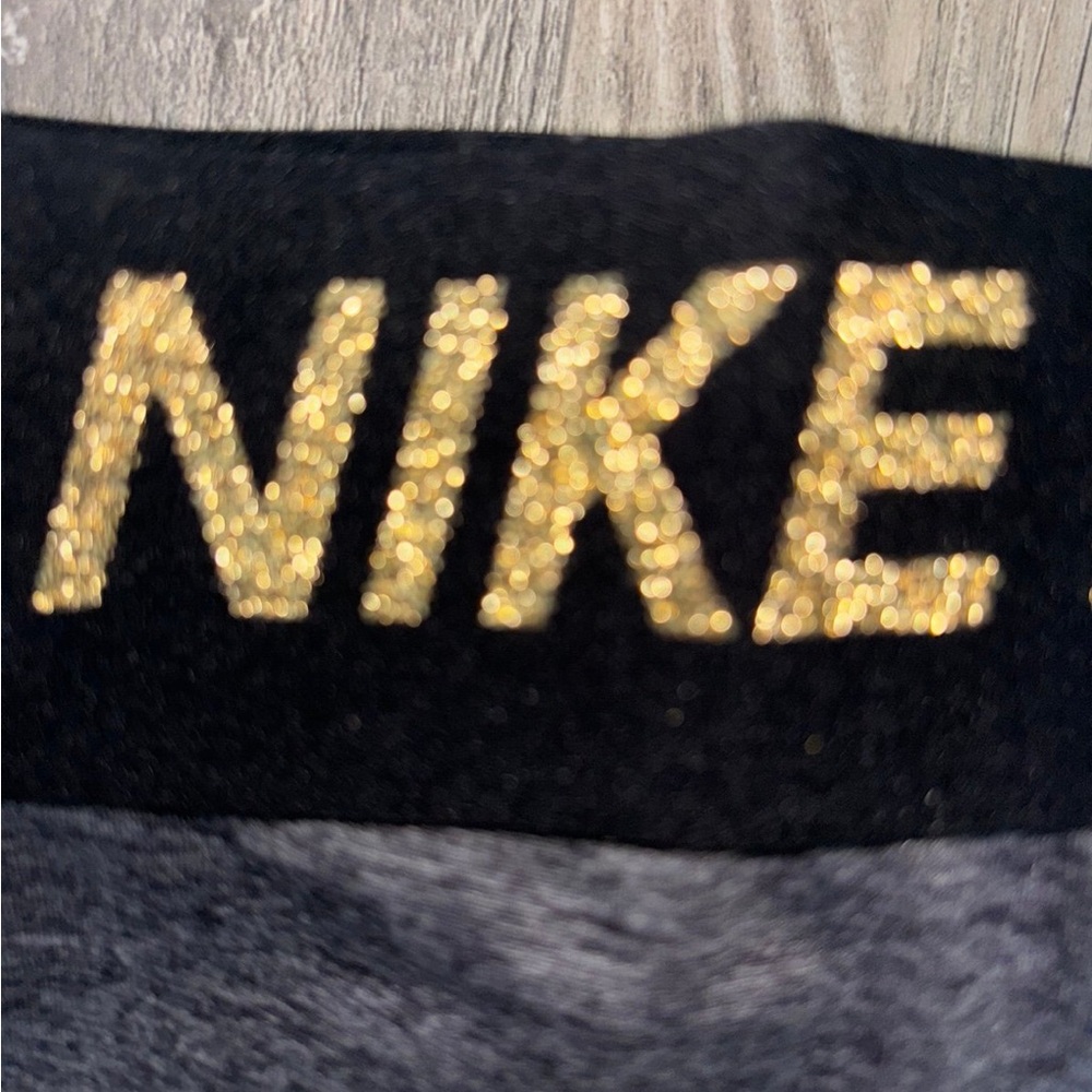 Nike Pro Gray and Black Leggings - Picture 4 of 4